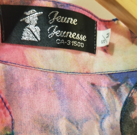 Jeune Jeunesse Sheer Floral Sharkbite Tunic M - Picture 2 of 7